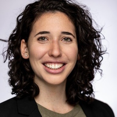 Portrait of Emma Spector
